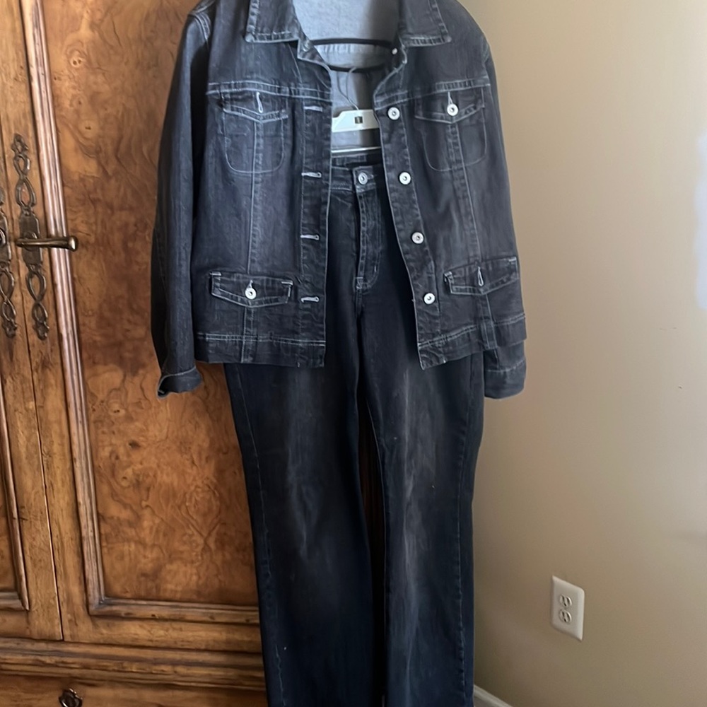 Jean and Jean jacket set. Black denim. Boot cut leg.
